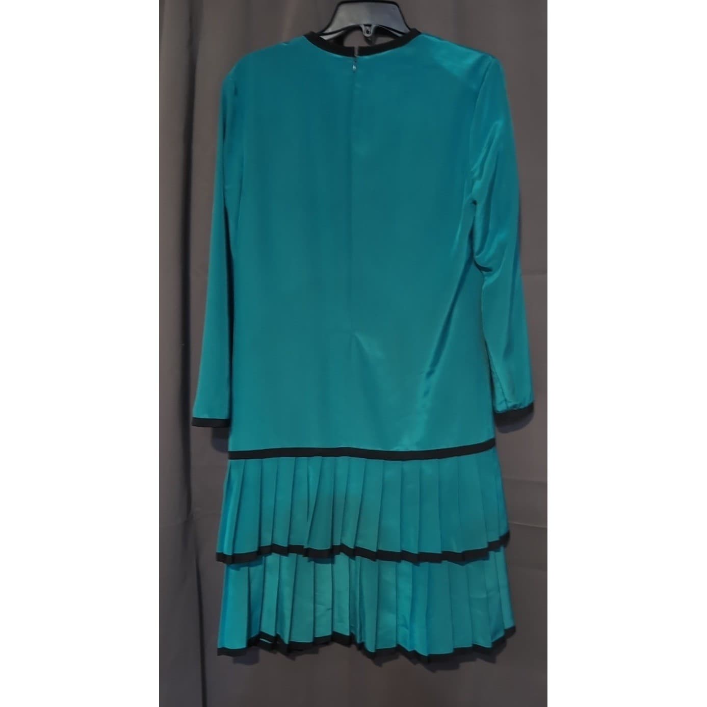 Caron Peters Teal Blue Drop Waist Pleated Tiered Dress, Woman's Size 8, USA Made - Thumbnail 4