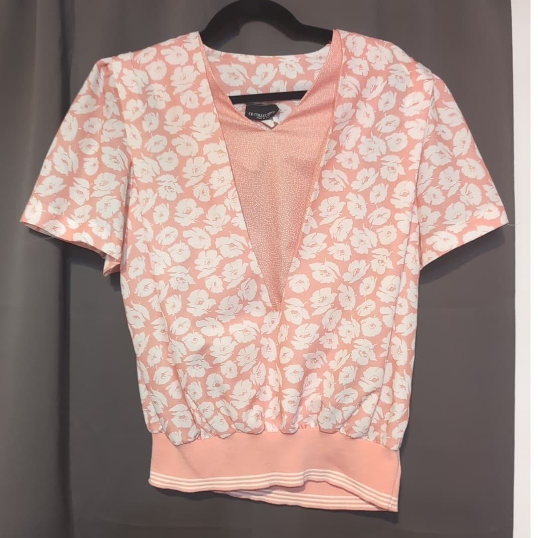CB Collections Vintage Peach Floral V-Neck Blouse, Woman's Size 14.5 Top - Thumbnail 3