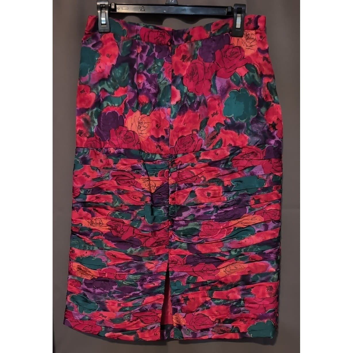 Raul Blanco Magenta Floral Jacquard Ruched Skirt Suit Set, Woman's Size 8 - Thumbnail 9