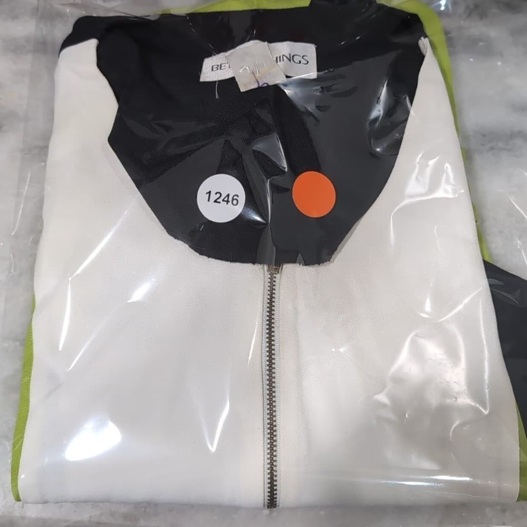 Betsy's Things Vintage 90s Colorblock Horsebit Zip Front Top Lime Green Black 16 - Thumbnail 9