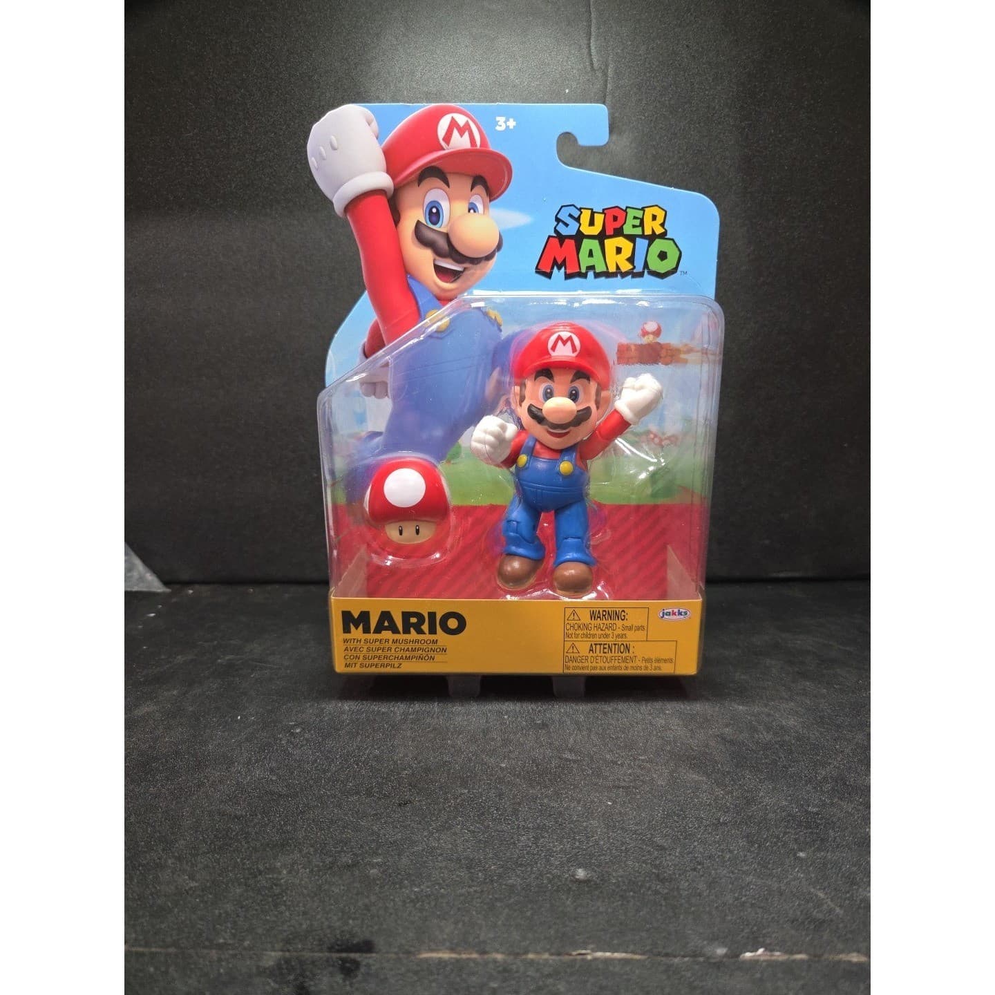 Jakks Pacific Super Mario 4" Action Figure with Super Mushroom Accessory NIP