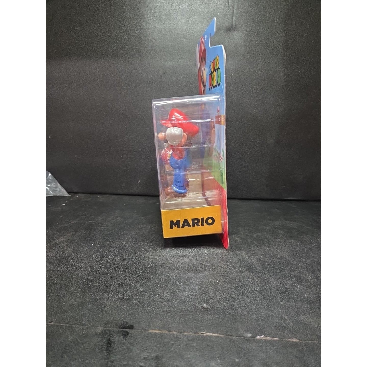 Jakks Pacific Super Mario 4" Action Figure with Super Mushroom Accessory NIP - Thumbnail 4