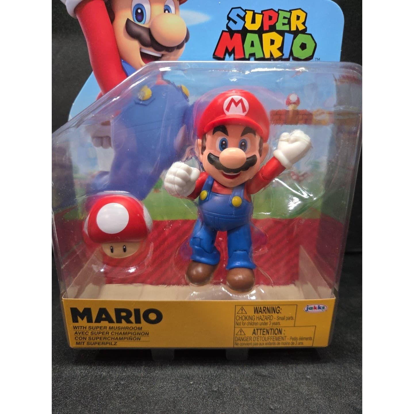 Jakks Pacific Super Mario 4" Action Figure with Super Mushroom Accessory NIP - Thumbnail 2