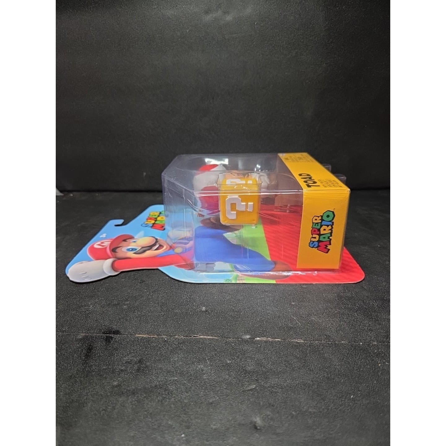 Jakks Pacific Super Mario Toad Action Figure with Question Block Accessory NIP - Thumbnail 6
