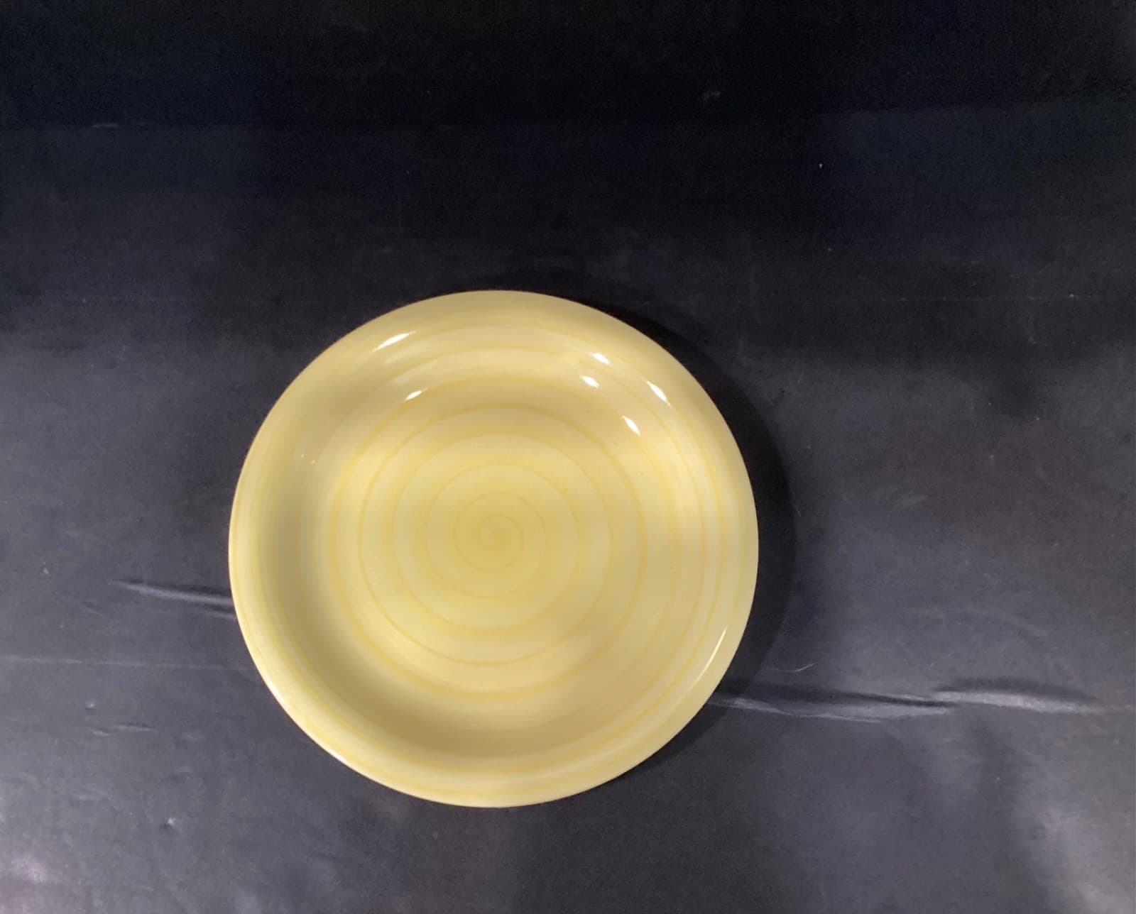 Set of 2 Citrus Grove Brush Stroke Swirl YELLOW Dinner Plates 10 7/8" - Thumbnail 2