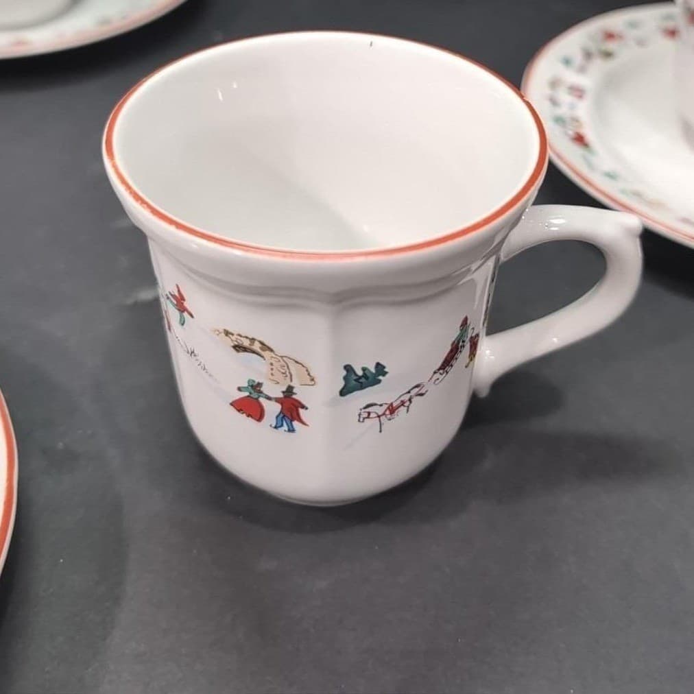 Farberware Babanovsky White Christmas Tea Cup & Saucers, 4 Piece Vintage Set - Thumbnail 6