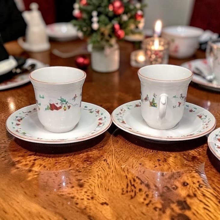 Farberware Babanovsky White Christmas Tea Cup & Saucers, 4 Piece Vintage Set