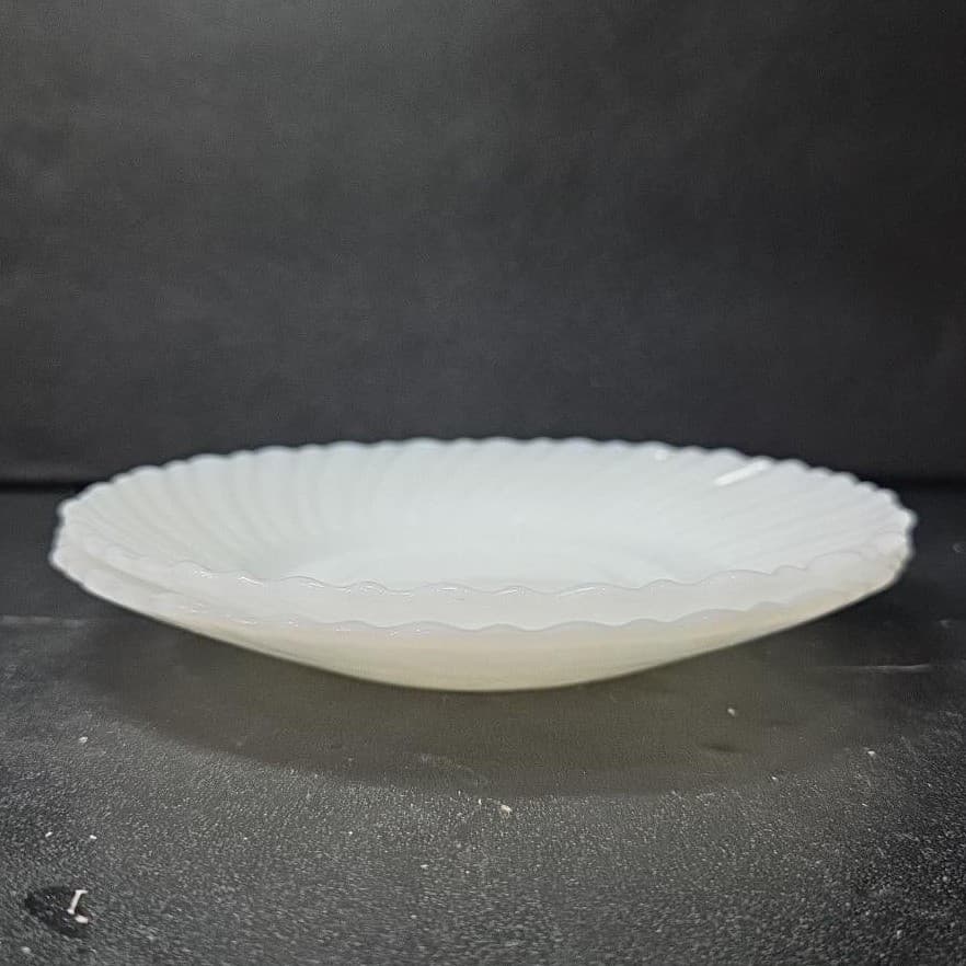 Termocrisa Milk Glass Bread Plates, Translucent Swirl Plates, Vintage Set of 2 - Thumbnail 7