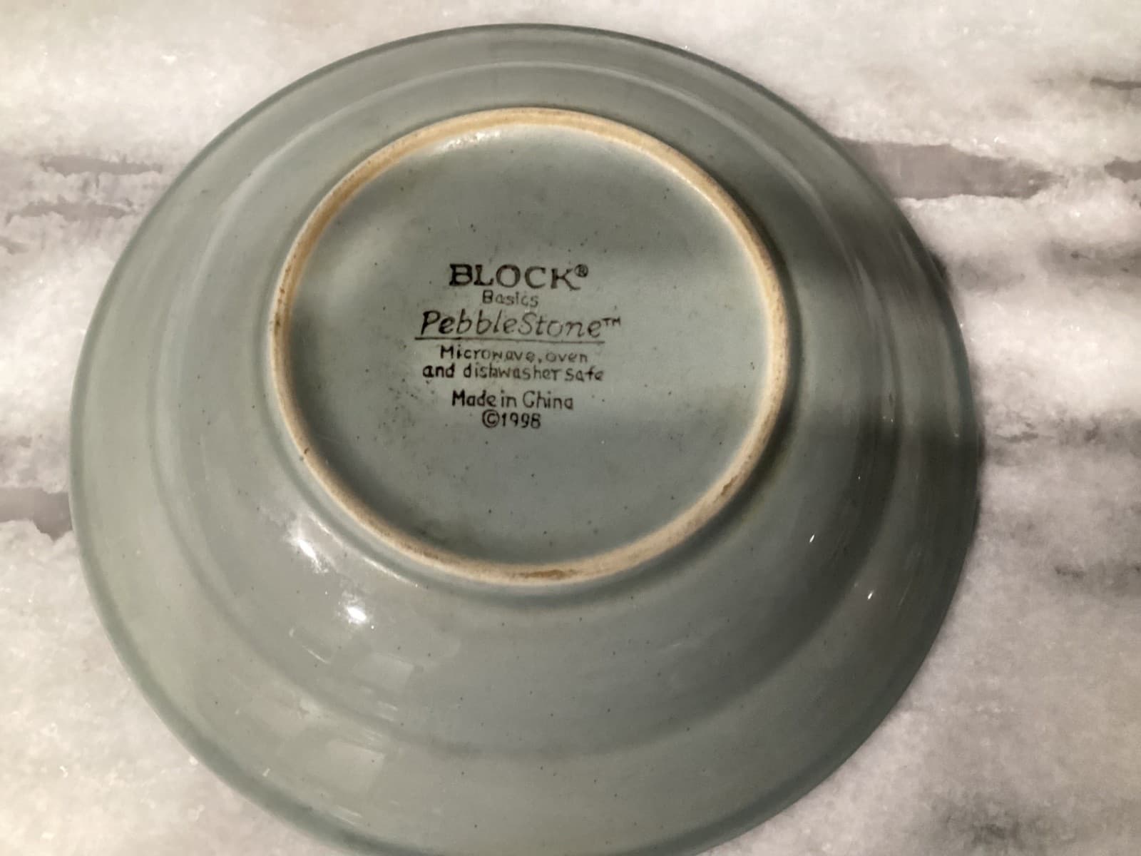 Block Basic Pebble Stone GRAY Rim Soup Bowls Set of 3 8.25” - Thumbnail 5