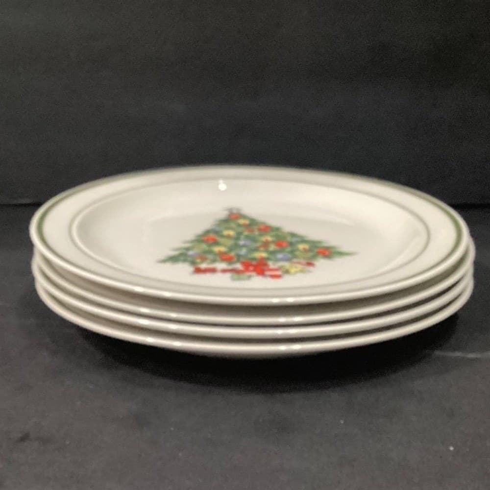 Christmas Tree Dinner Plates, Set of 4, Porcelain Holiday Dishes, Vintage China - Thumbnail 7