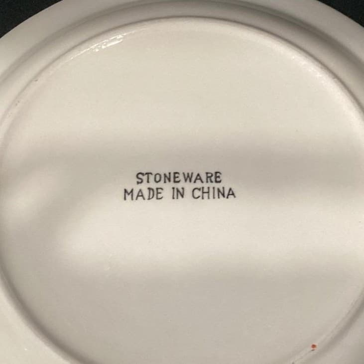 Christmas Tree Dinner Plates, Set of 4, Porcelain Holiday Dishes, Vintage China - Thumbnail 3