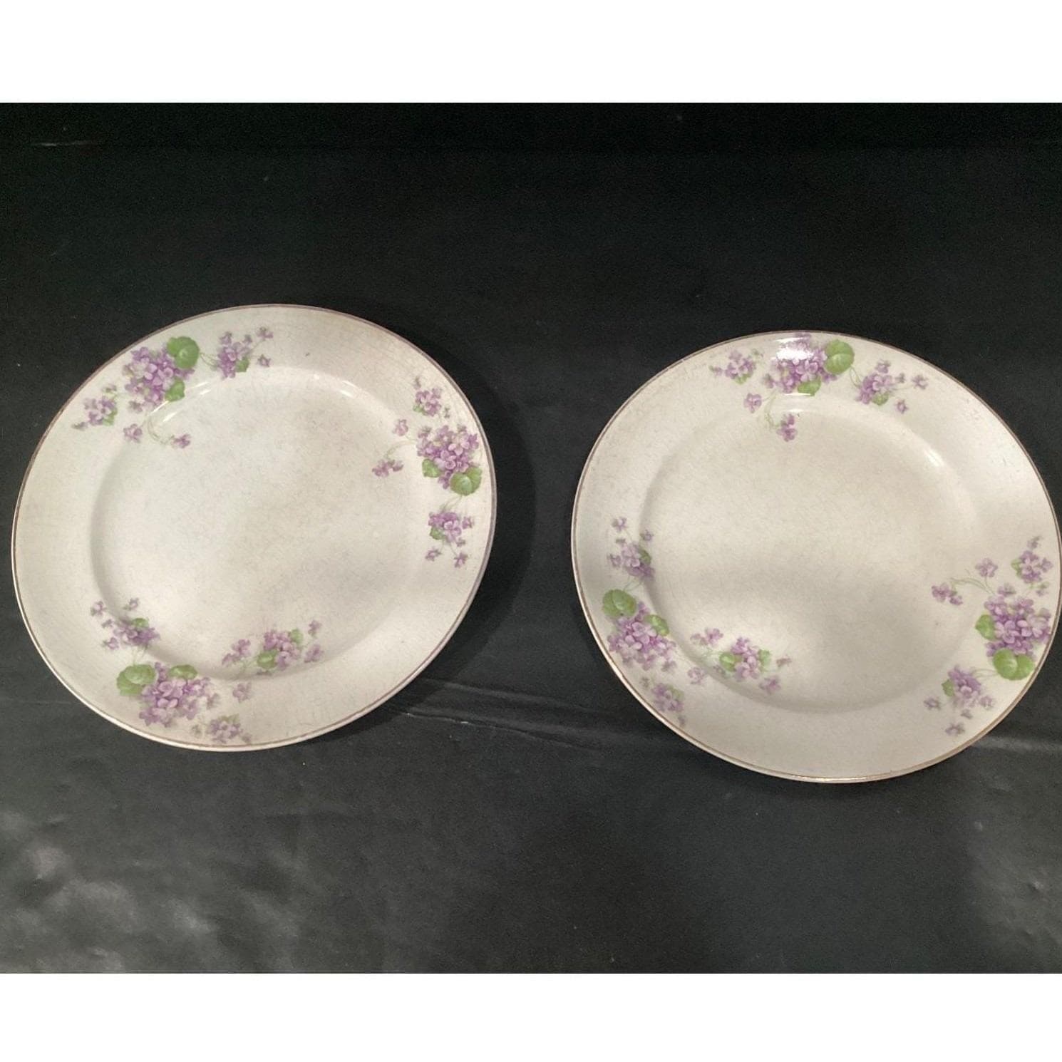 Canonsburg Violets Dinner Plates, Set of 4, Gold Trim, Vintage USA Dinnerware - Thumbnail 5