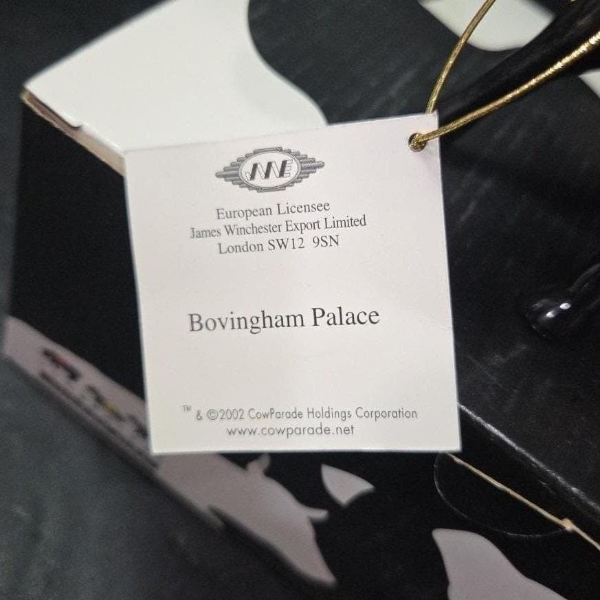 Cow Parade Bovingham Palace Figurine, Westland Giftware, #6004, Box/Tag - Thumbnail 10