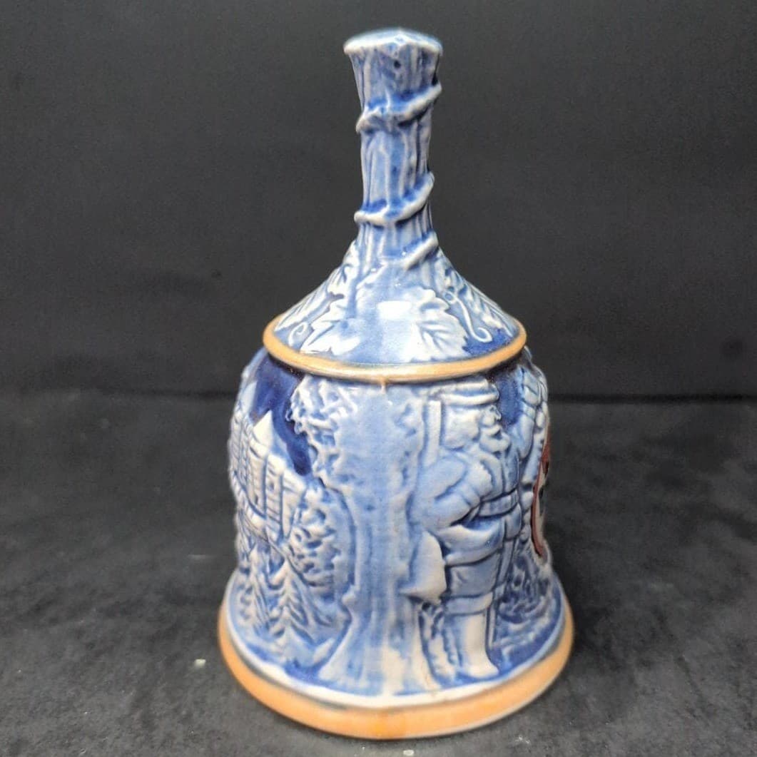 Las Vegas Raised Relief Ceramic Bell, Vintage Blue & White Souvenir, Collectible - Thumbnail 5