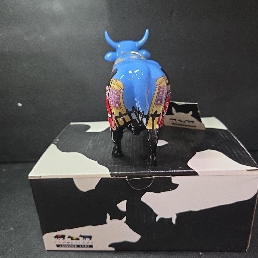 Cow Parade Bovingham Palace Figurine, Westland Giftware, #6004, Box/Tag - Thumbnail 6