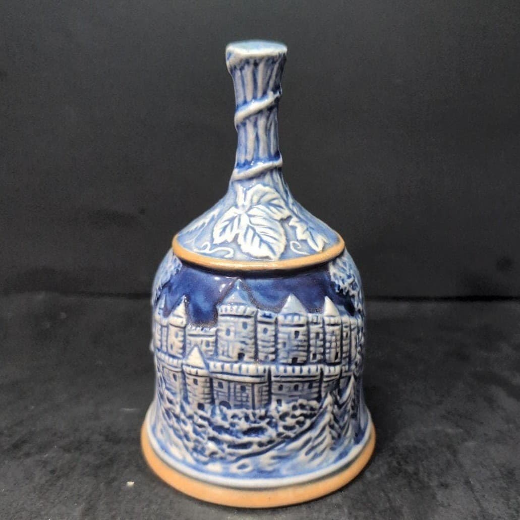 Las Vegas Raised Relief Ceramic Bell, Vintage Blue & White Souvenir, Collectible - Thumbnail 4