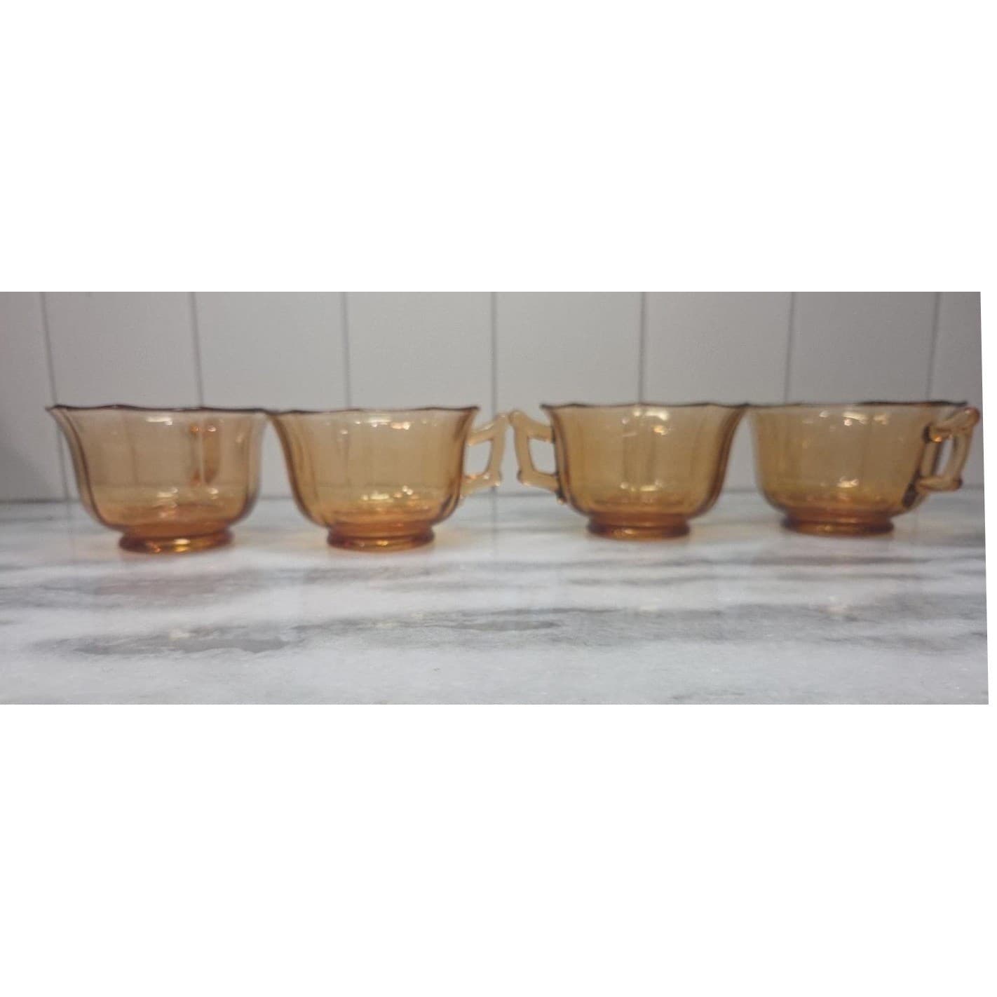 Cambridge Decagon Amber Glass Tea Cups, Set of 4, Vintage Yellow Drinkware - Thumbnail 3