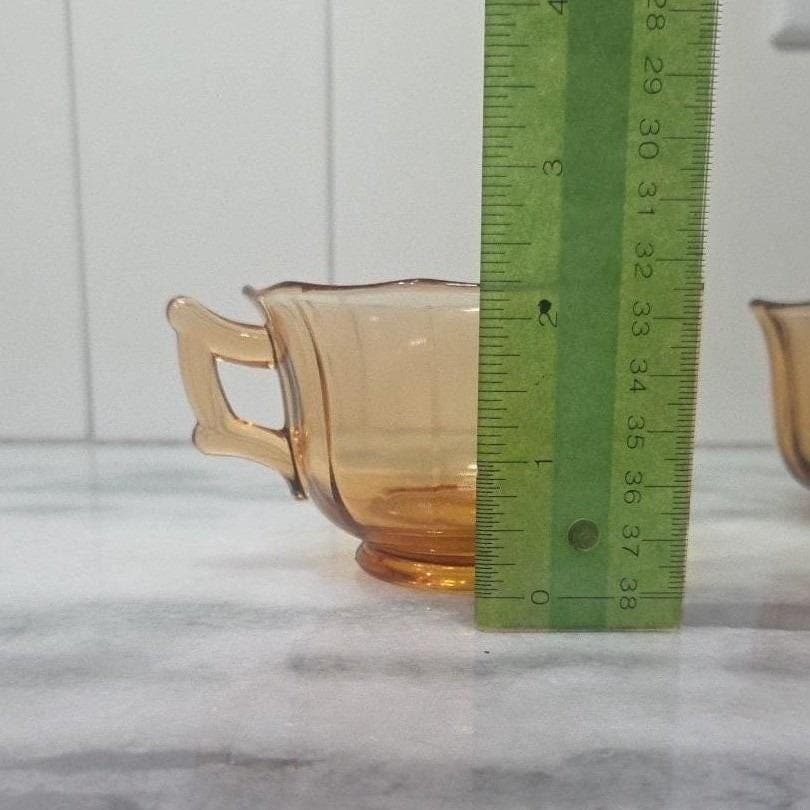 Cambridge Decagon Amber Glass Tea Cups, Set of 2, Vintage Yellow Drinkware - Thumbnail 2