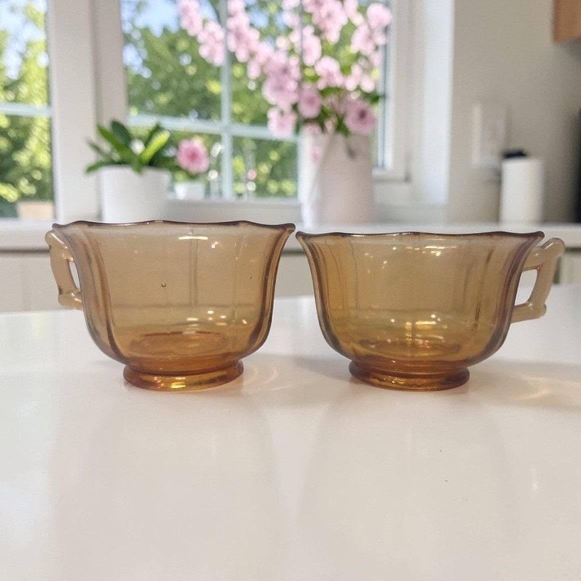 Cambridge Decagon Amber Glass Tea Cups, Set of 2, Vintage Yellow Drinkware