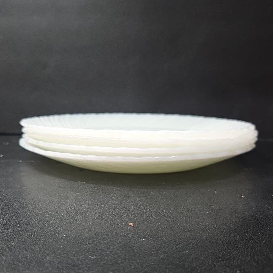 Termocrisa Milk Glass Dinner Plates, Set of 4, Vintage Yellow Floral Dinnerware - Thumbnail 11