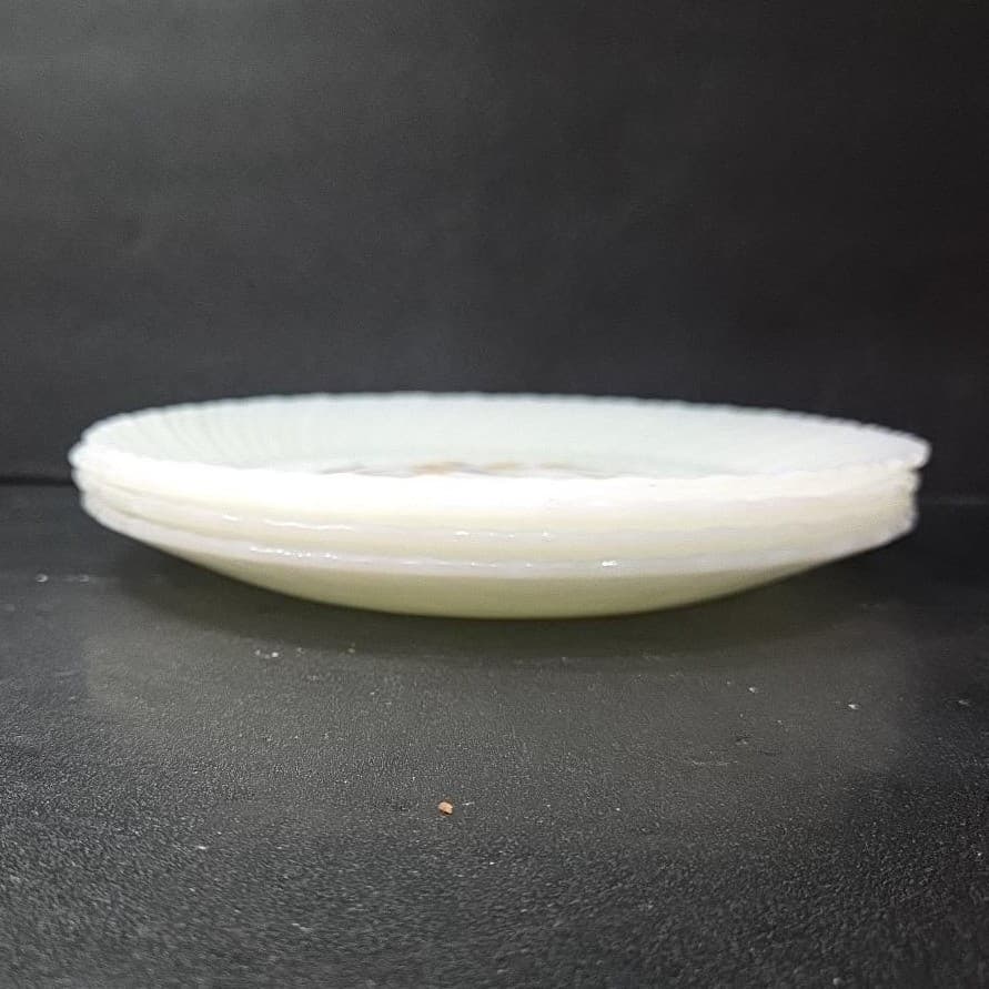 Termocrisa Milk Glass Dinner Plates, Set of 4, Vintage Yellow Floral Dinnerware - Thumbnail 9