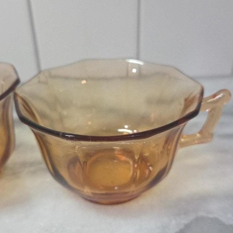 Cambridge Decagon Amber Glass Tea Cups, Set of 2, Vintage Yellow Drinkware - Thumbnail 5