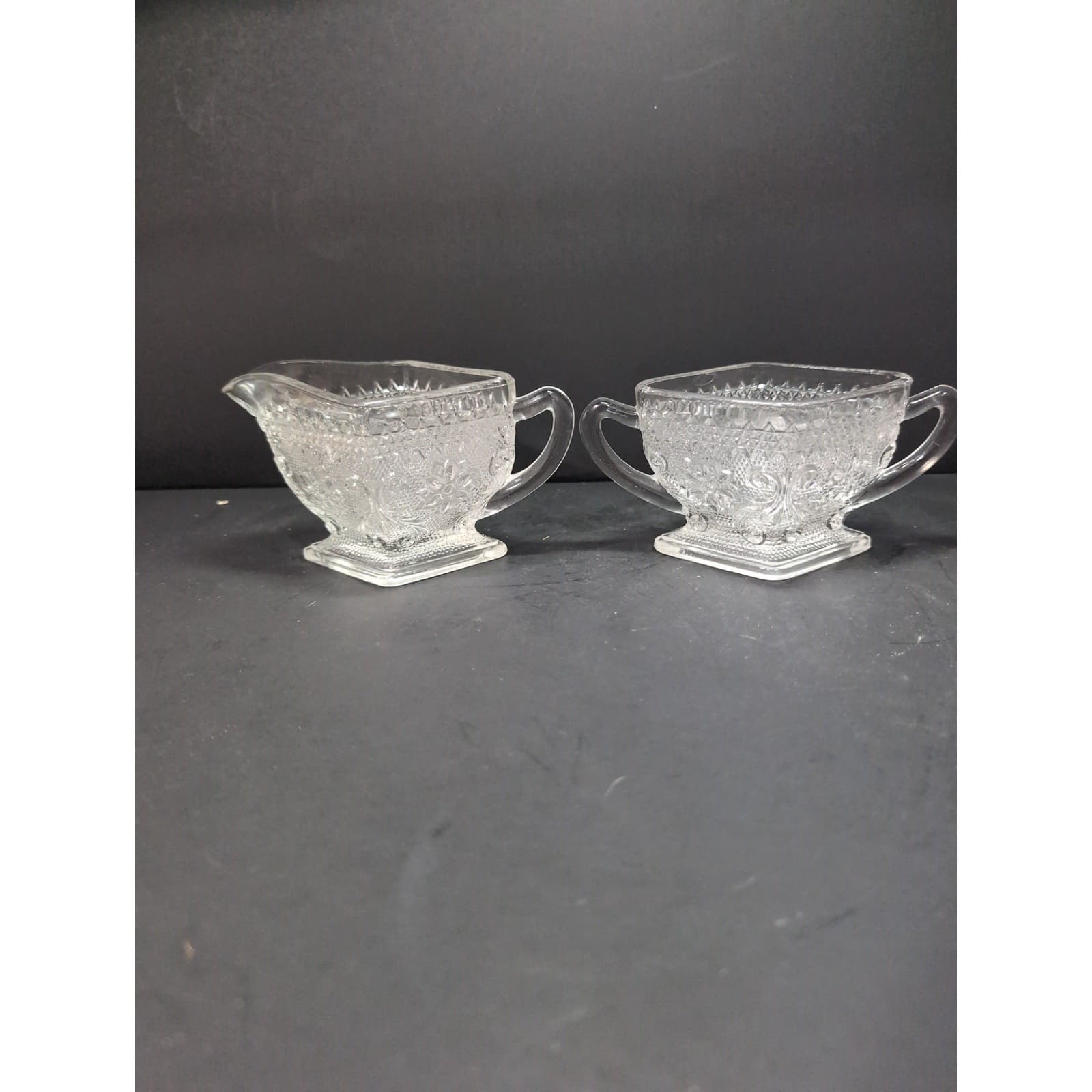 Indiana Glass Co. Sandwich Crystal Creamer & Sugar Set, Vintage Footed Glassware - Thumbnail 3