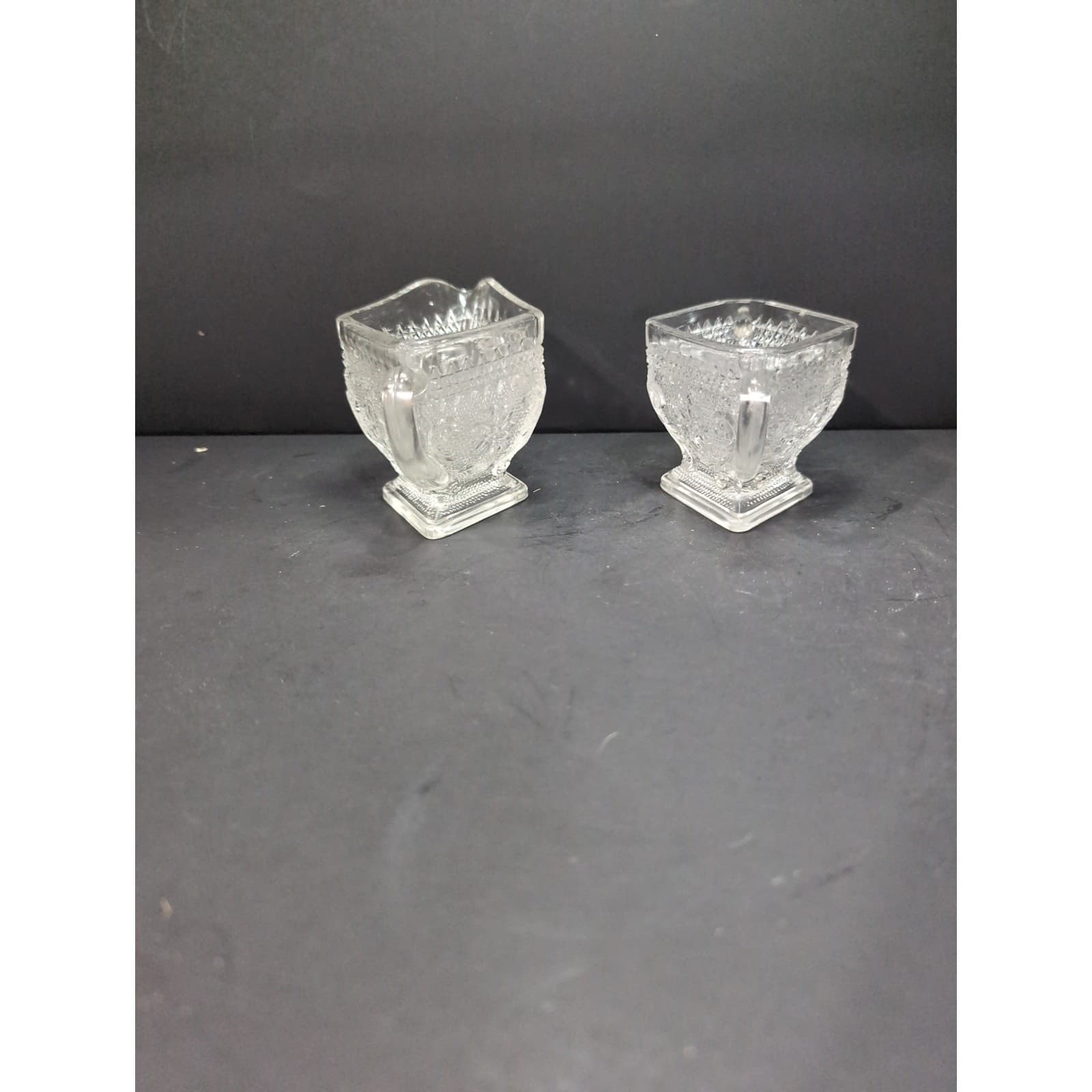 Indiana Glass Co. Sandwich Crystal Creamer & Sugar Set, Vintage Footed Glassware - Thumbnail 4