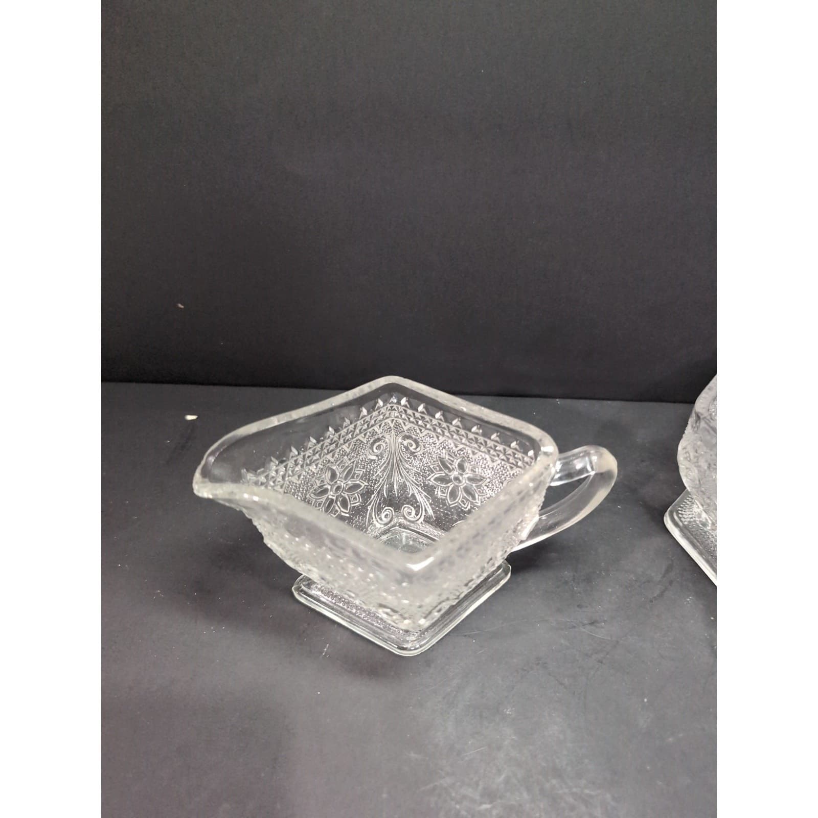 Indiana Glass Co. Sandwich Crystal Creamer & Sugar Set, Vintage Footed Glassware - Thumbnail 5
