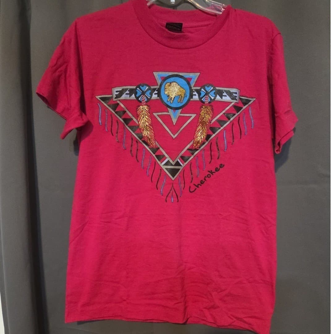Fruit of the Loom BEST Cherokee Buffalo Red Pink Graphic T-Shirt, Vintage Medium - Thumbnail 3
