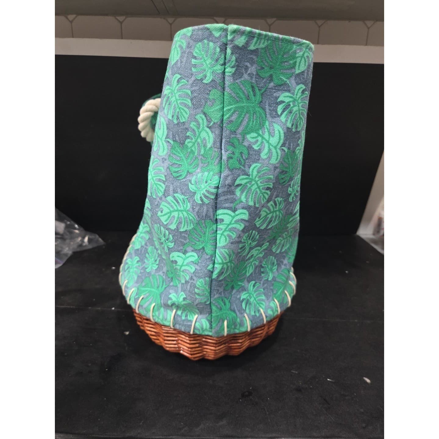 Disney Old Key West Resort Tote Bag, Tropical Monstera Leaf, Wicker Base NWT - Thumbnail 4