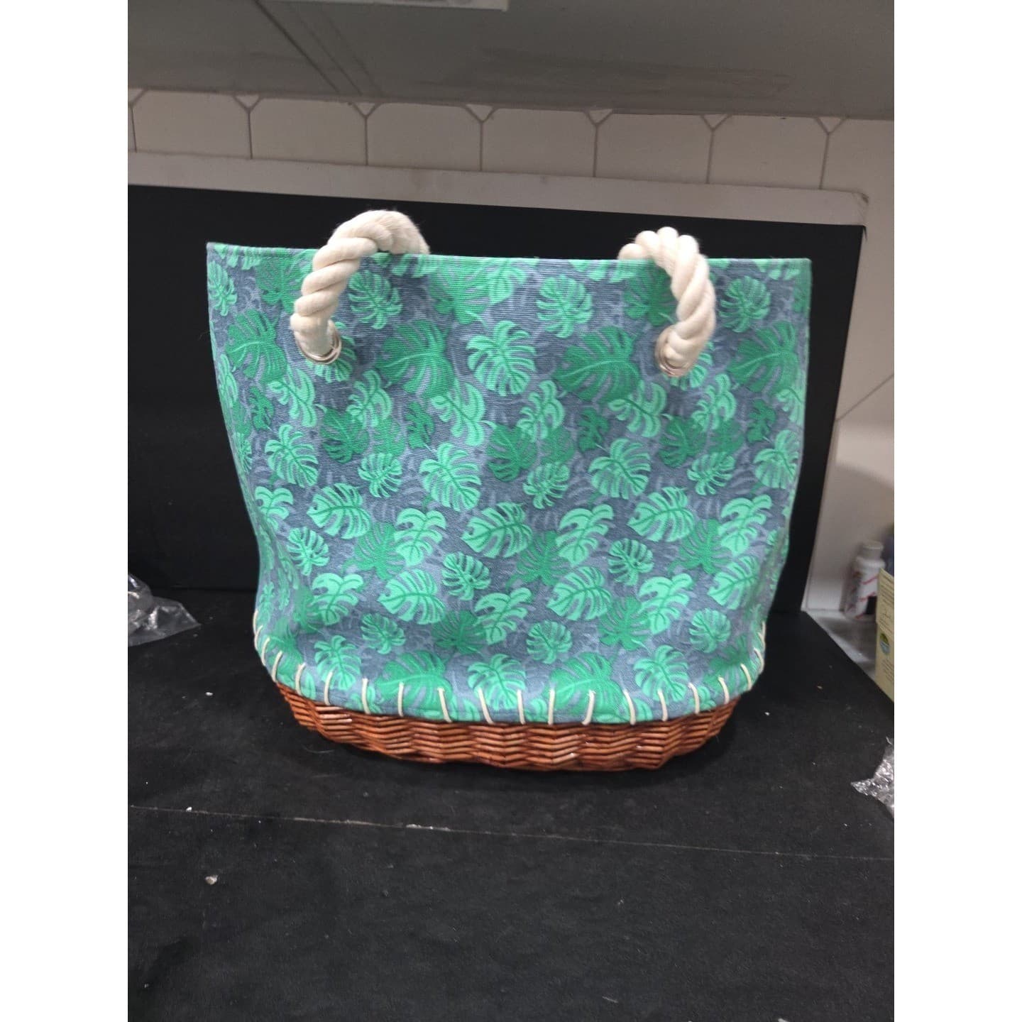 Disney Old Key West Resort Tote Bag, Tropical Monstera Leaf, Wicker Base NWT - Thumbnail 3