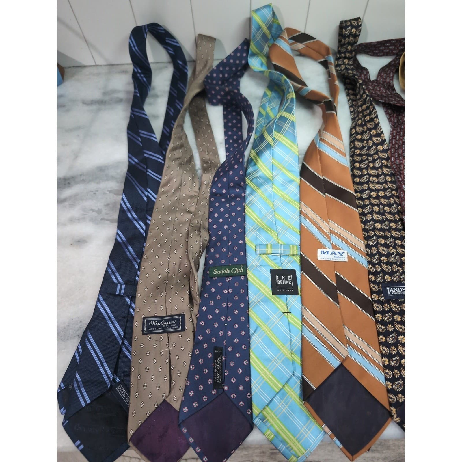 Men's Necktie Bundle, Lands End Stafford Ike Behar Oleg Cassini, Mixed Patterns - Thumbnail 5