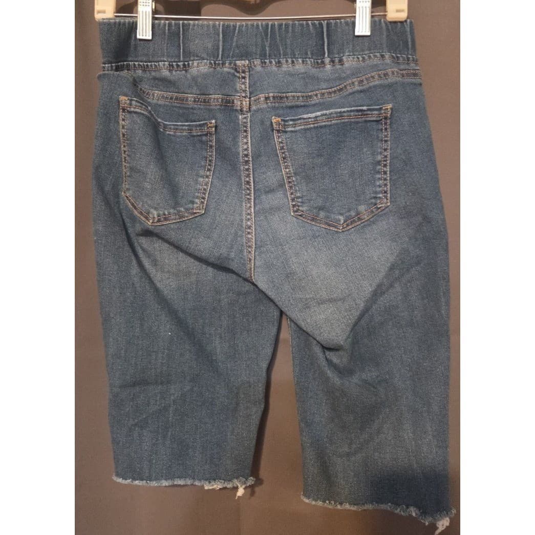 Energie Denim Bermuda Shorts, Medium Wash Elastic Waist, Woman's Size 9, Raw Hem - Thumbnail 4