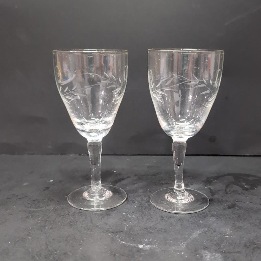 Rose Etched Glass Cordials, Set of 2, Floral Liqueur Glasses, Vintage Stemware - Thumbnail 3