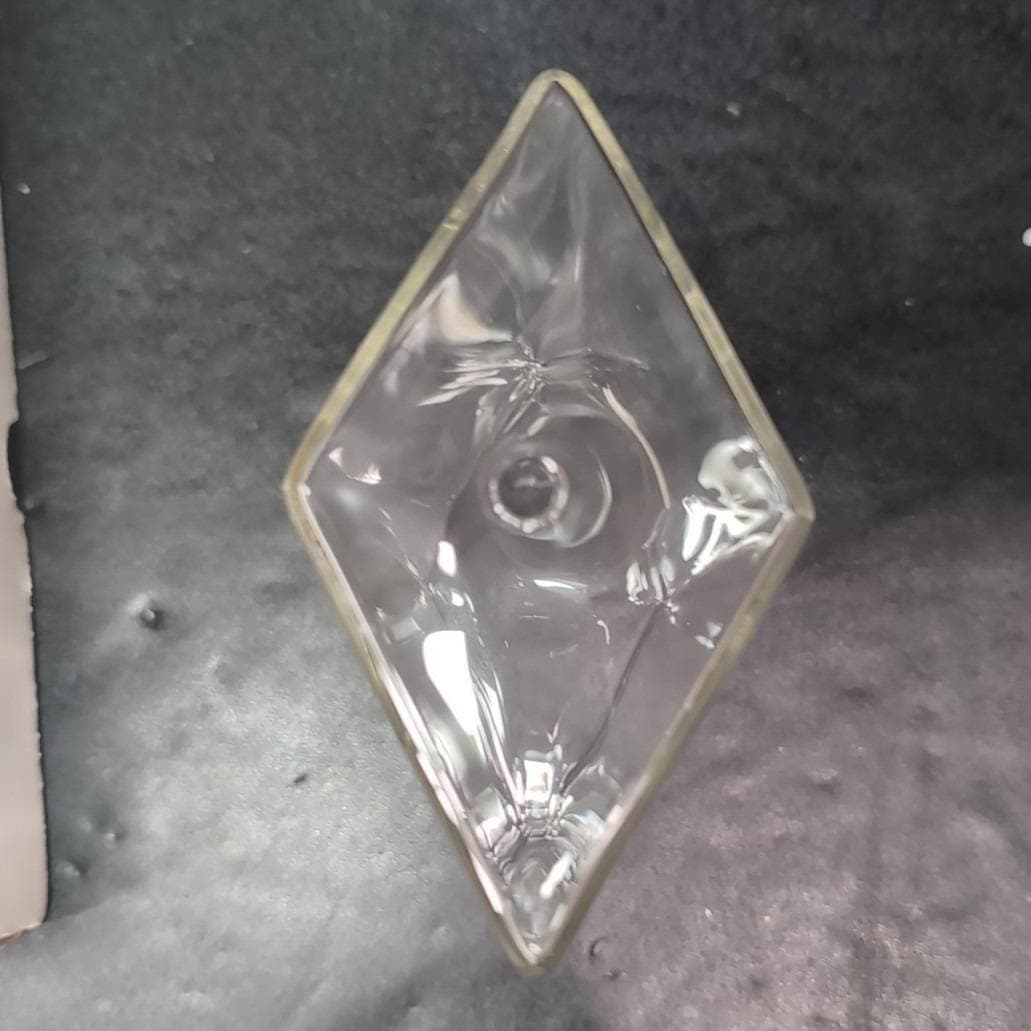 Firelight Glass 5" Diamond Oil Lamp, Clear Handblown Candle, Minimalist Accent - Thumbnail 9