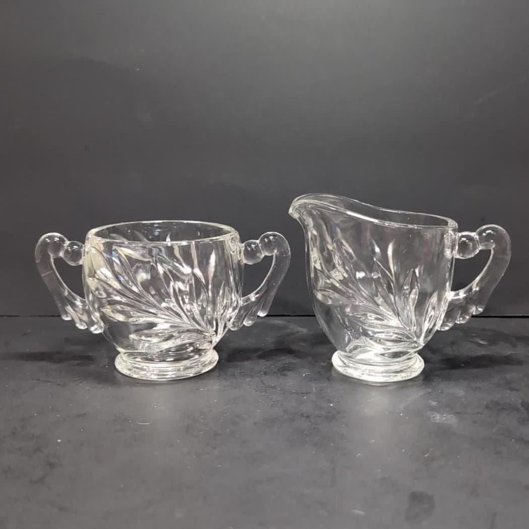 Indiana Glass Leaf Design Creamer and Sugar Set, Scroll Handles, Clear Tableware - Thumbnail 4