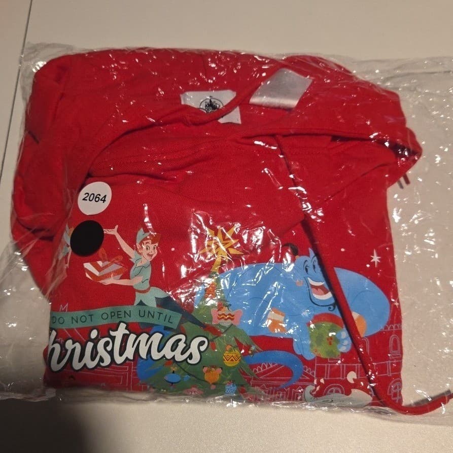 Disney Christmas Hoodie Red Graphic Pullover XL Alice Genie Dumbo Peter Pan - Thumbnail 10