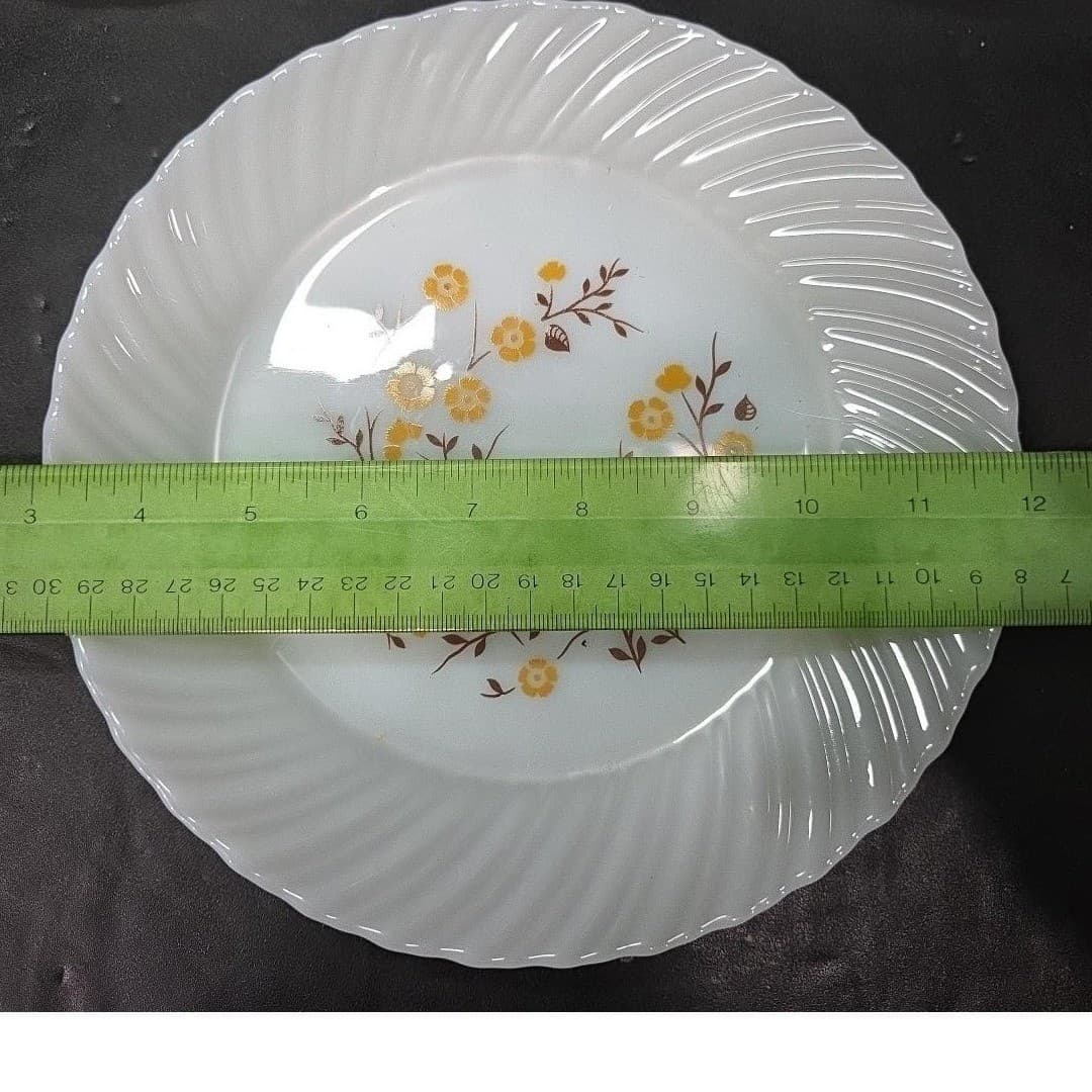 Termocrisa Milk Glass Dinner Plates, Set of 3, Vintage Yellow Floral Design - Thumbnail 6