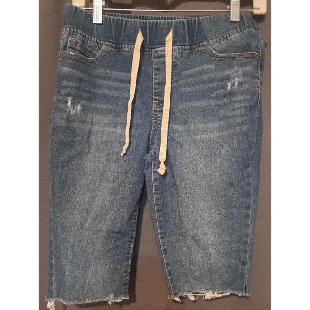 Energie Denim Bermuda Shorts, Medium Wash Elastic Waist, Woman's Size 9, Raw Hem - Thumbnail 3