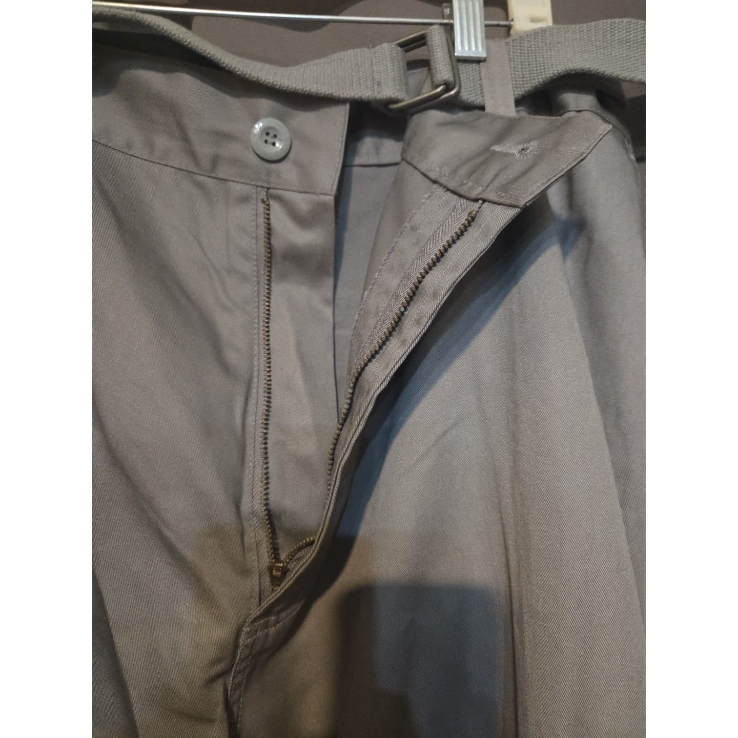 Street Light Grey Cargo Pants, Men's 48x33, Belted Utility Workwear, SP12 NWT - Thumbnail 7