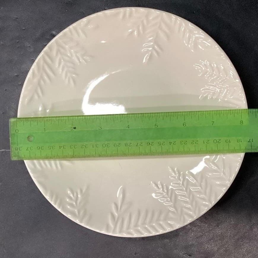 Robert Stanley Ivory Salad Plates, Set of 4, Vintage Evergreen Embossed Rims - Thumbnail 4