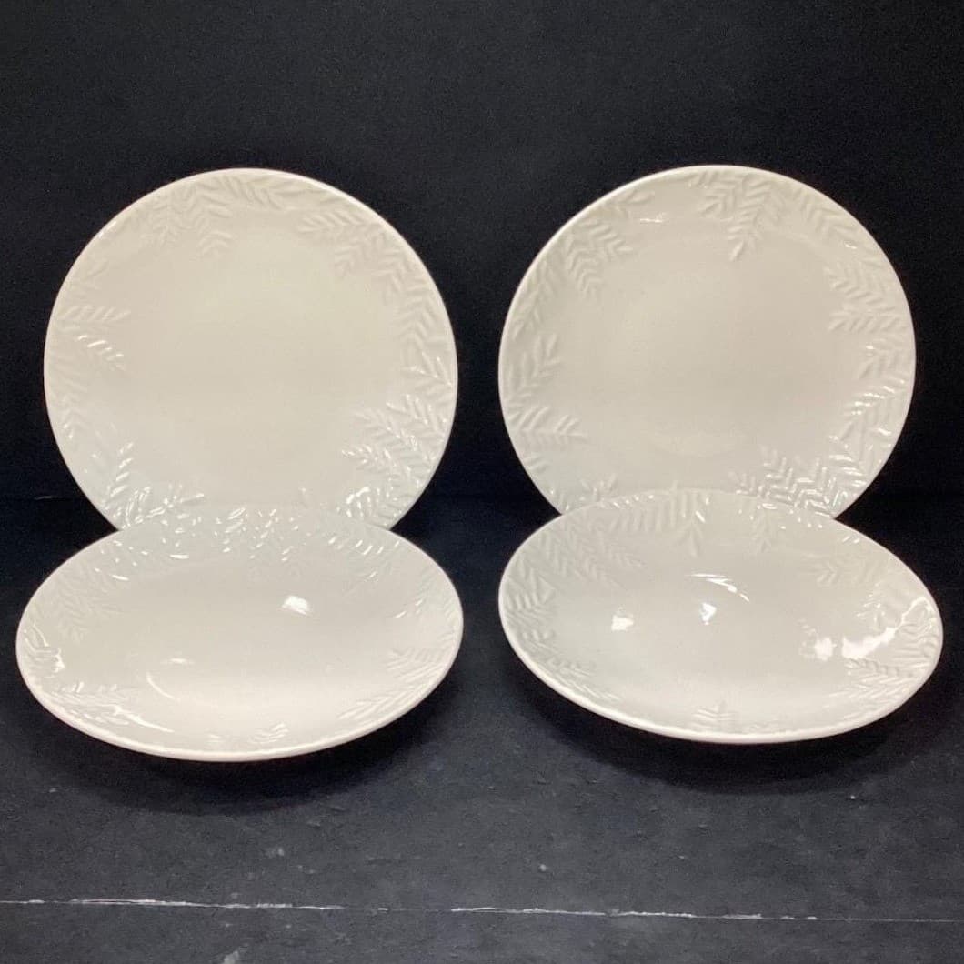 Robert Stanley Ivory Salad Plates, Set of 4, Vintage Evergreen Embossed Rims - Thumbnail 2