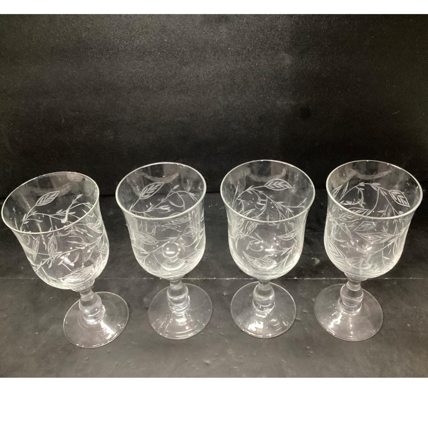 Etched Leaf & Branches Water Goblets, Set of 4, Vintage Stemware, Clear Glasses - Thumbnail 7