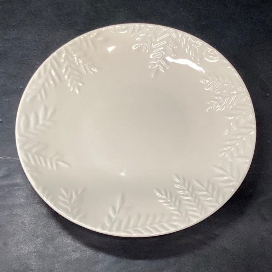 Robert Stanley Ivory Salad Plates, Set of 4, Vintage Evergreen Embossed Rims - Thumbnail 3