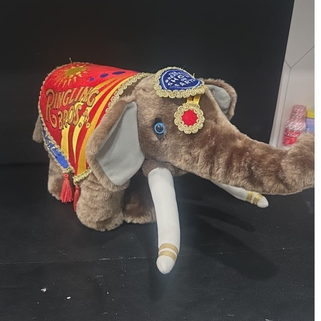 Ringling Bros Barnum & Bailey Circus 137th Edition Elephant Plush Brown Stuffed - Thumbnail 4