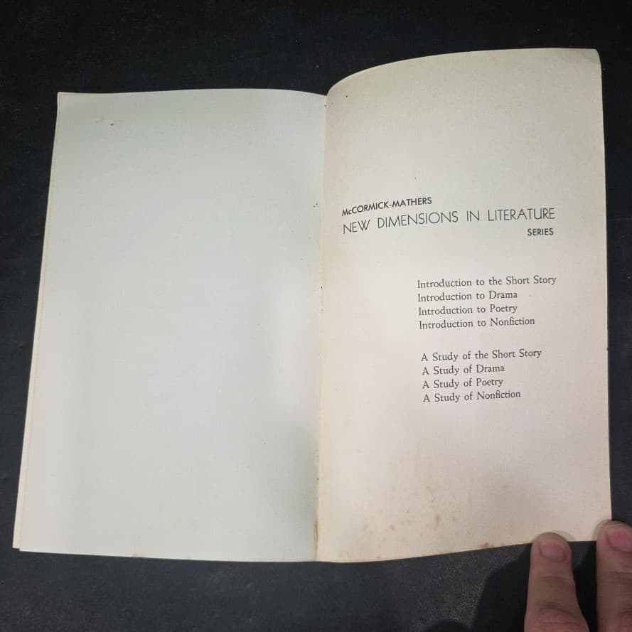 A Study of Poetry New Dimensions in Literature 1977 McCormick-Mathers Red Owl - Thumbnail 6