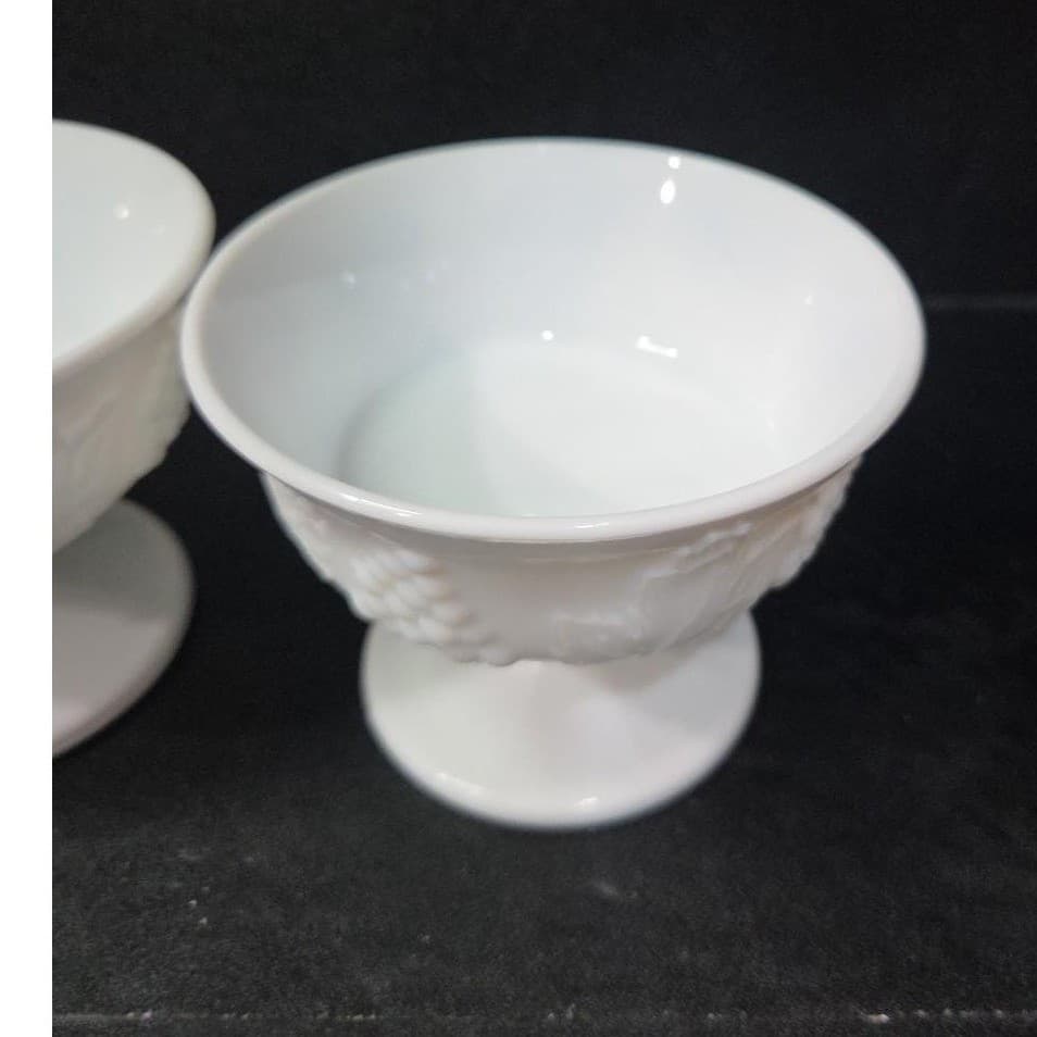 Indiana Glass Footed Sherbet Dishes, Set of 3, Harvest Grape Design Coupes - Thumbnail 6