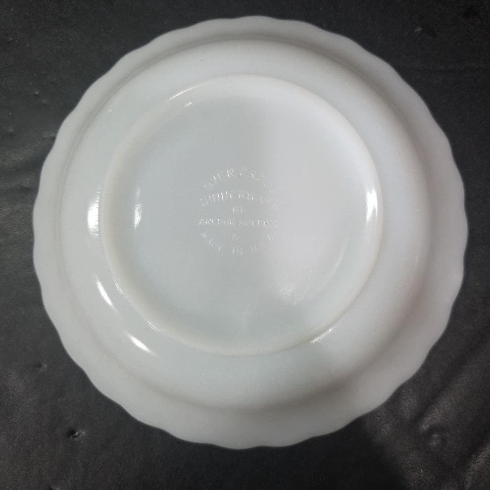 Anchor Hocking Fire King White Bowls, Set of 3, Vintage Milk Glass Dinnerware - Thumbnail 4