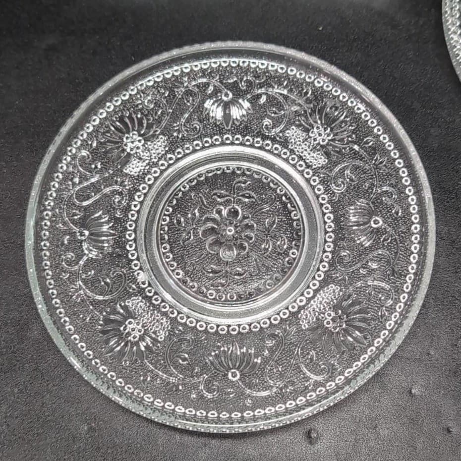 Sandwich Glass Clear Bread Plates, Set of 4, Vintage Floral Scroll Pattern - Thumbnail 3